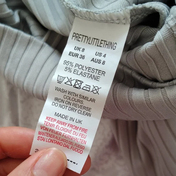 PrettyLittleThing Taupe Ribbed Leggings - Picture 4 of 4